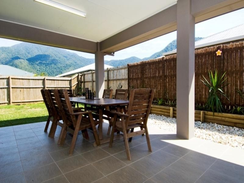 77 Walker Road, Bentley Park QLD 4869