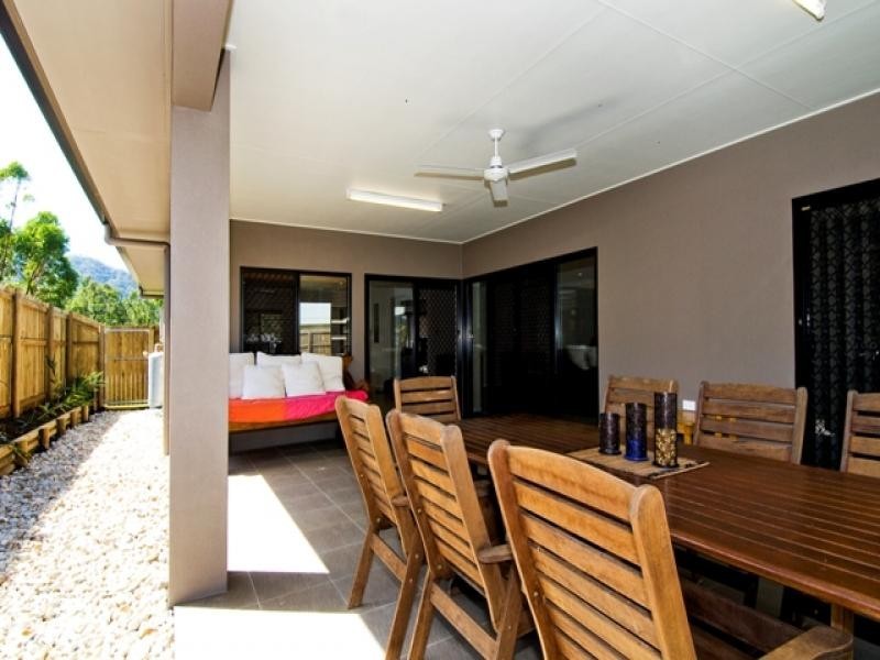 77 Walker Road, Bentley Park QLD 4869