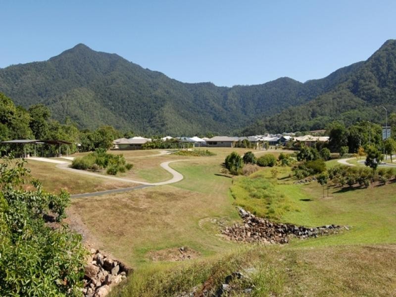 77 Walker Road, Bentley Park QLD 4869