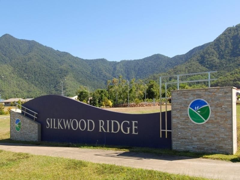 77 Walker Road, Bentley Park QLD 4869