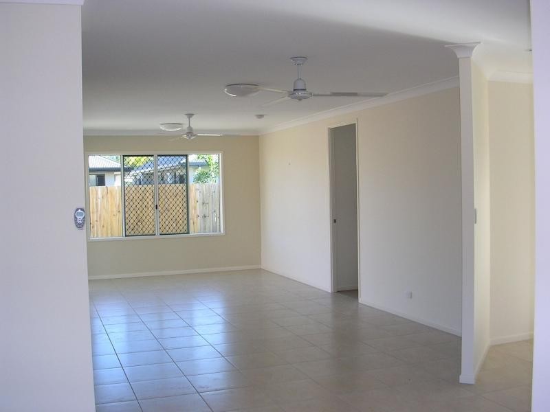 14 Hulbert Street, Trinity Park QLD 4879
