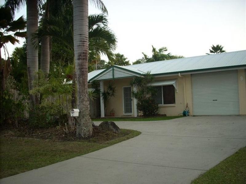 2/9 Frankston Street, Kewarra Beach QLD 4879