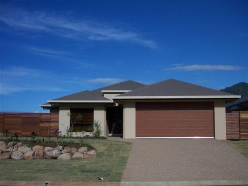 110 Springbrook Avenue, Redlynch QLD 4870