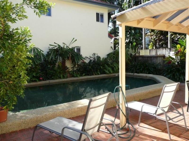 6/64 Charles Street, Manunda QLD 4870