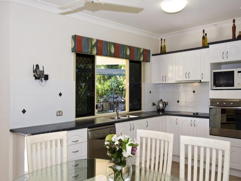 22 Chapel Close, Brinsmead QLD 4870