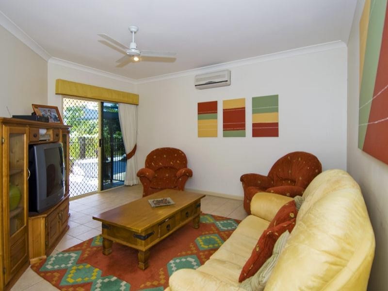 22 Chapel Close, Brinsmead QLD 4870