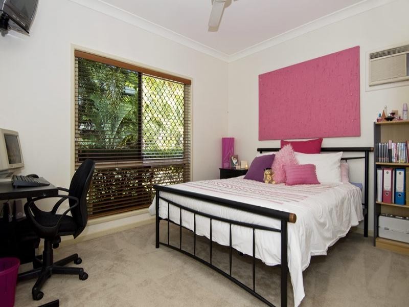 22 Chapel Close, Brinsmead QLD 4870