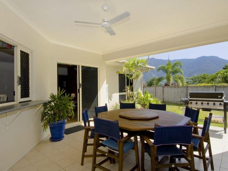 22 Chapel Close, Brinsmead QLD 4870