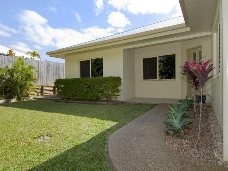 22 Chapel Close, Brinsmead QLD 4870