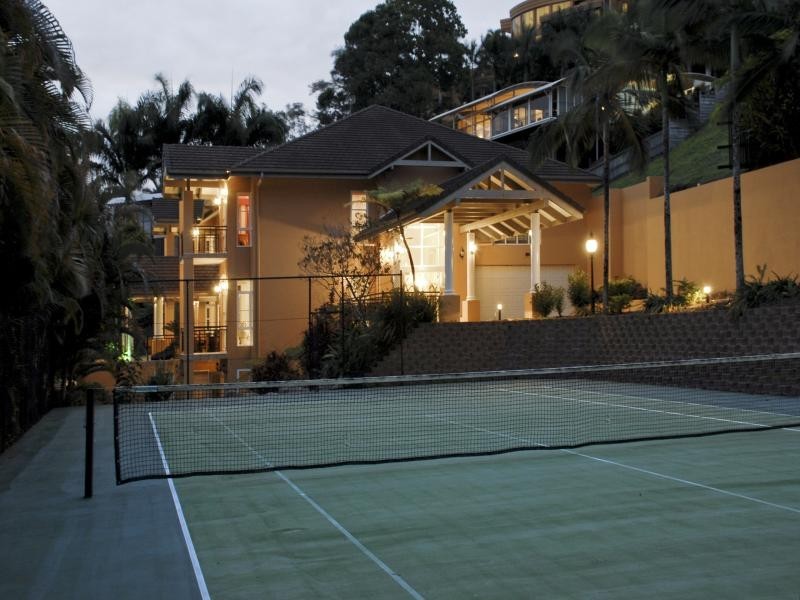 8 Knott Court, Whitfield QLD 4870