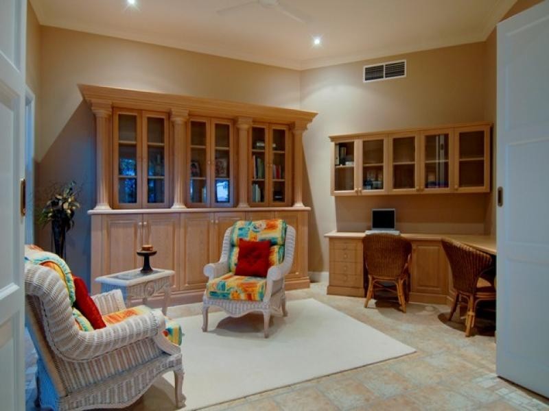8 Knott Court, Whitfield QLD 4870