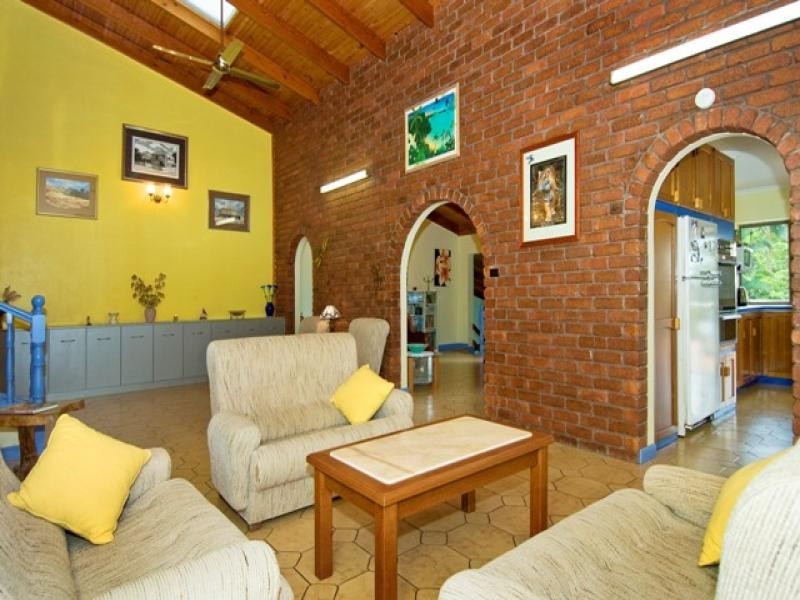 9-11 Headland Close, Edmonton QLD 4869