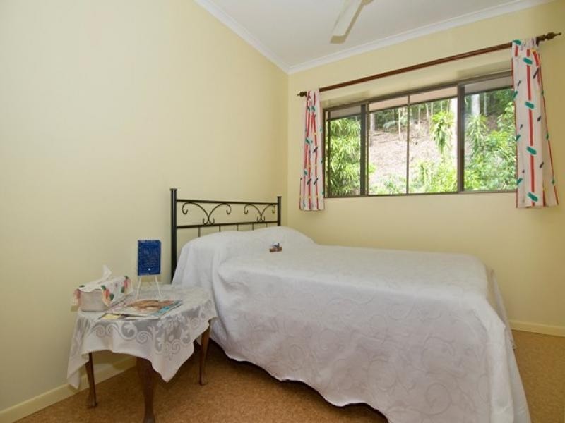 9-11 Headland Close, Edmonton QLD 4869