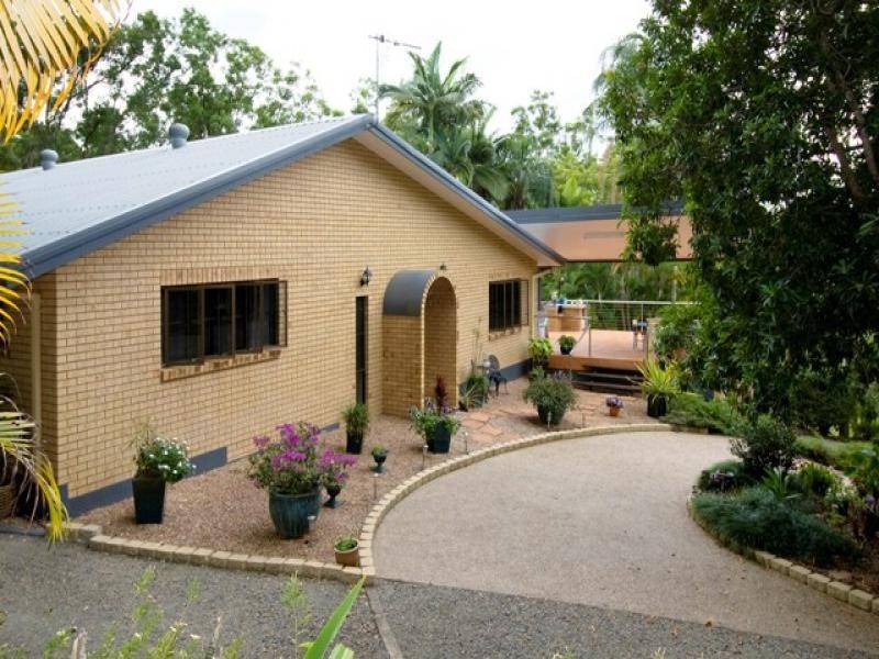 9-11 Headland Close, Edmonton QLD 4869