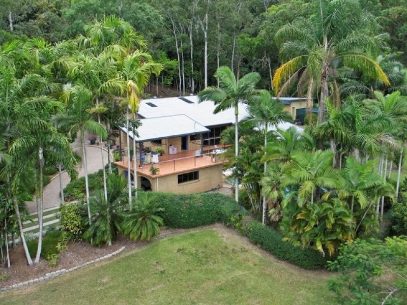 9-11 Headland Close, Edmonton QLD 4869