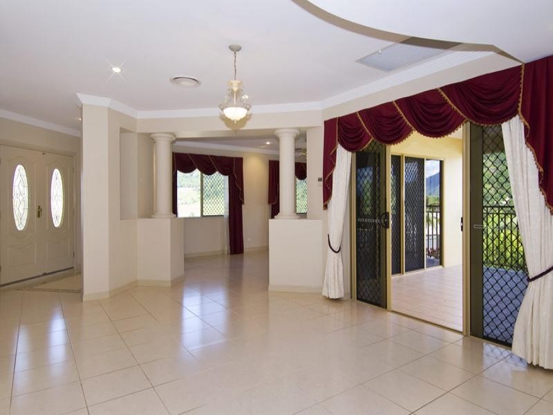 7 East Parkridge Drive, Brinsmead QLD 4870