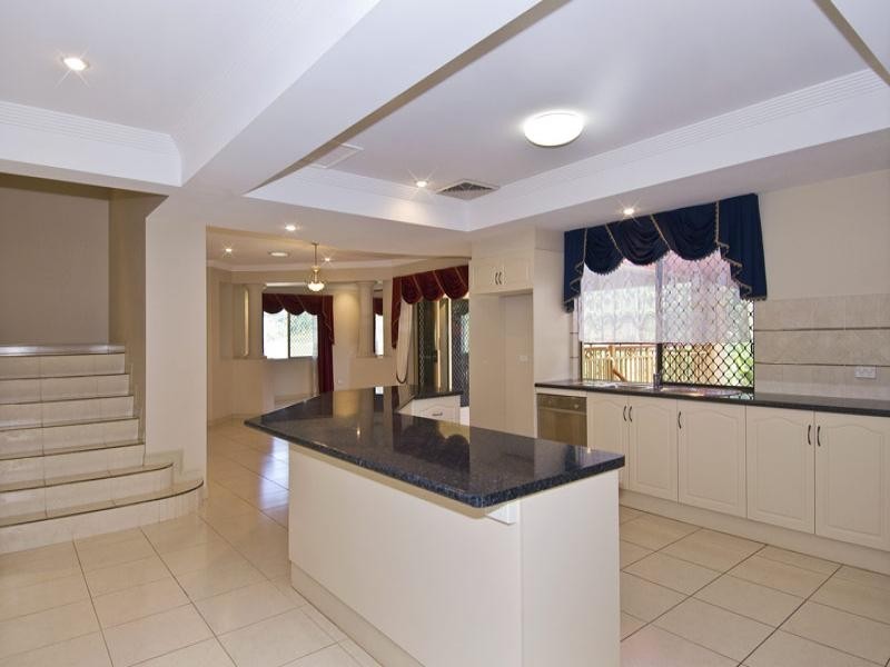7 East Parkridge Drive, Brinsmead QLD 4870