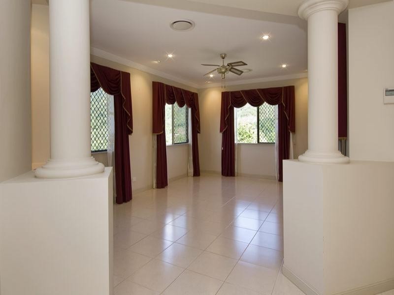7 East Parkridge Drive, Brinsmead QLD 4870
