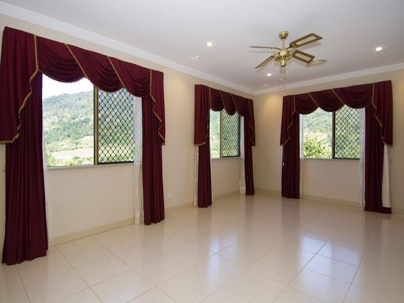 7 East Parkridge Drive, Brinsmead QLD 4870
