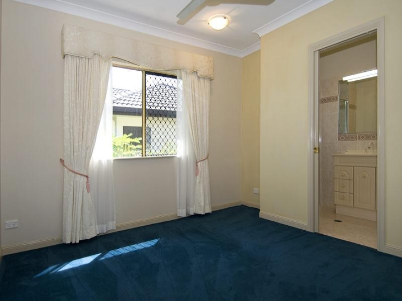 7 East Parkridge Drive, Brinsmead QLD 4870