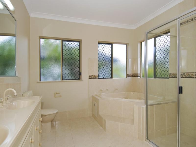 7 East Parkridge Drive, Brinsmead QLD 4870