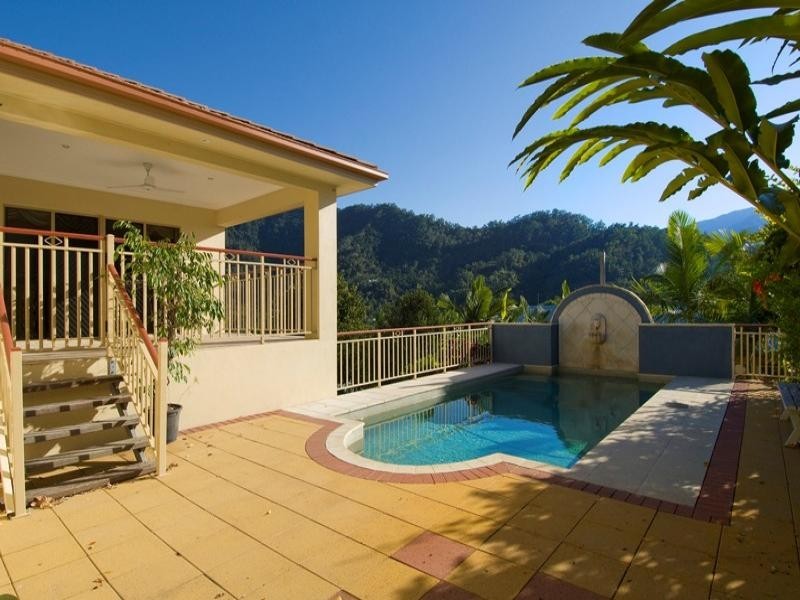 7 East Parkridge Drive, Brinsmead QLD 4870