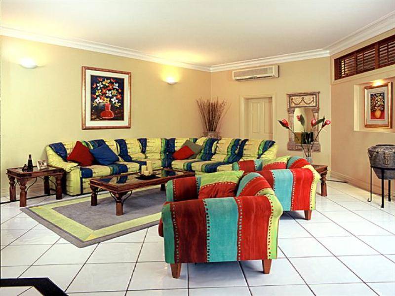 12 Julian Close, Mooroobool QLD 4870