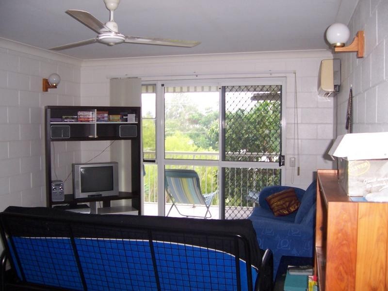 Manunda QLD 4870