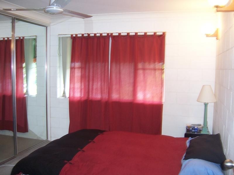 Manunda QLD 4870