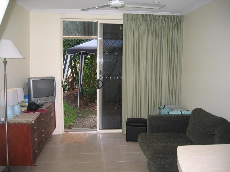 Machans Beach QLD 4878