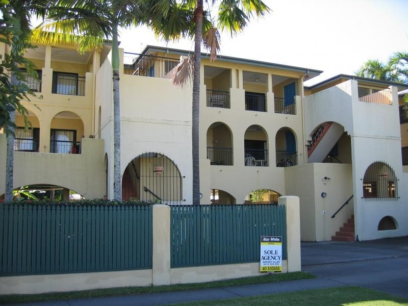 Westcourt QLD 4870