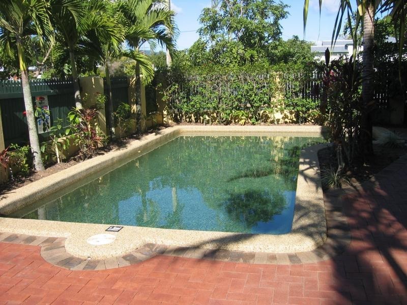 Westcourt QLD 4870