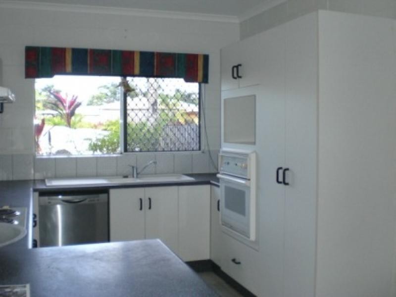 Bentley Park QLD 4869