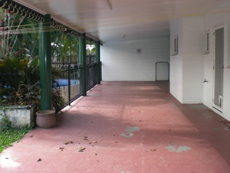 Bentley Park QLD 4869