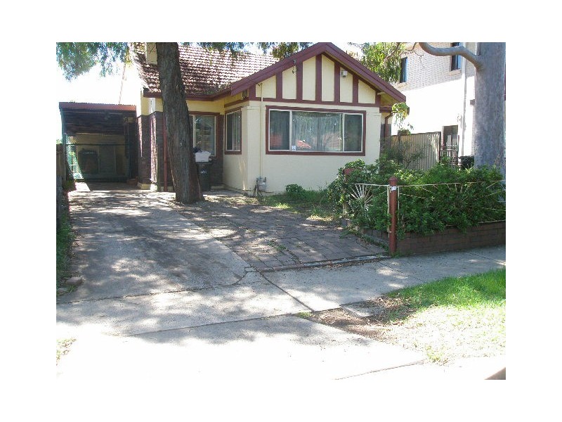 37 Amy Street, Regents Park NSW 2143