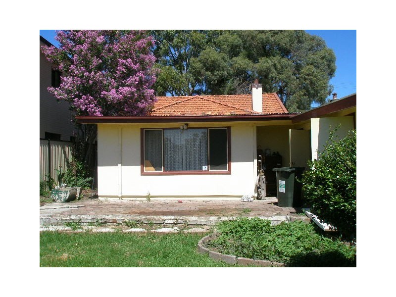 37B Amy Streey, Regents Park NSW 2143