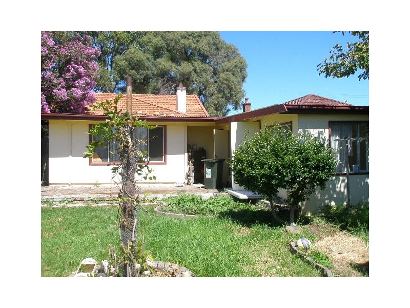 37B Amy Streey, Regents Park NSW 2143
