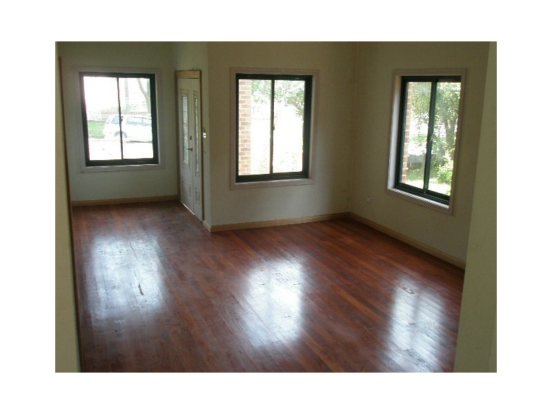 2/12  Ashby Avenue, Yagoona NSW 2199