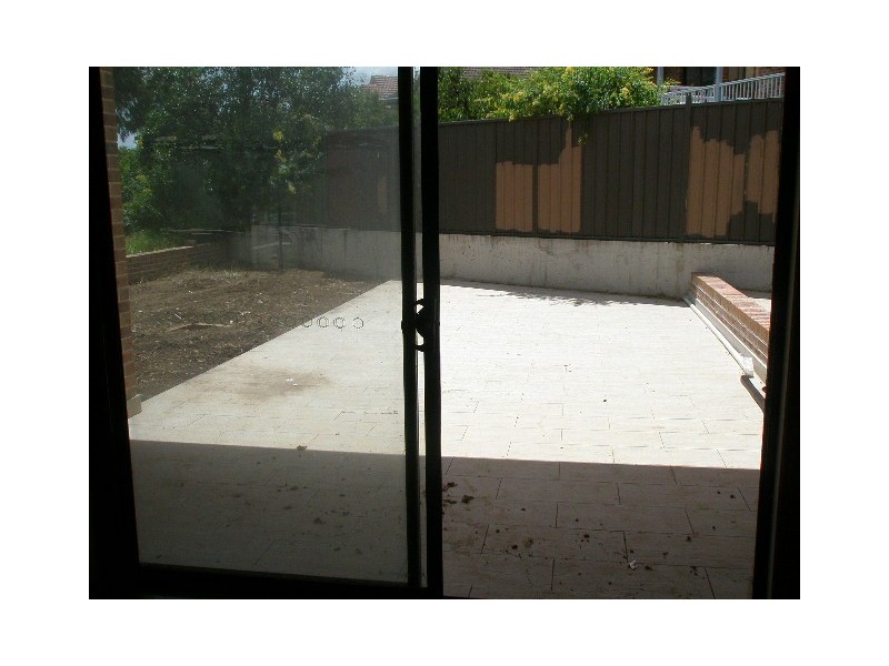 2/12  Ashby Avenue, Yagoona NSW 2199