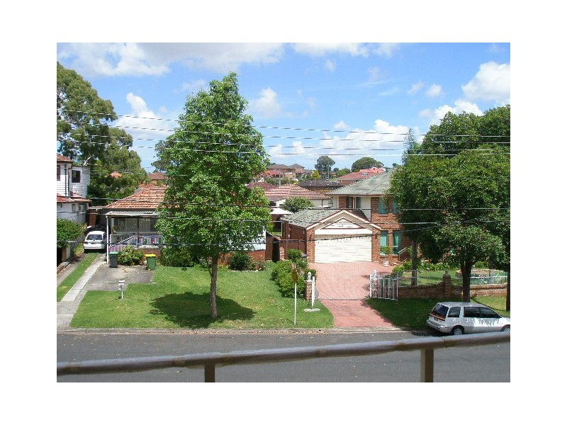 2/12  Ashby Avenue, Yagoona NSW 2199