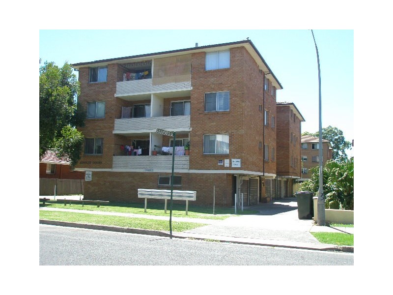 12/8 Drummond Street, Warwick Farm NSW 2170