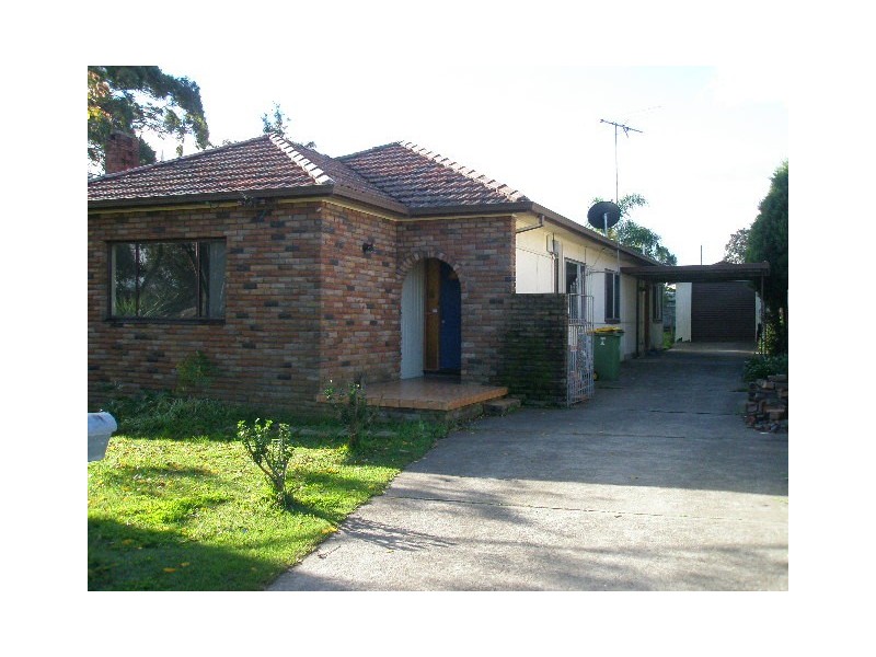 14  Station Street, Regents Park NSW 2143
