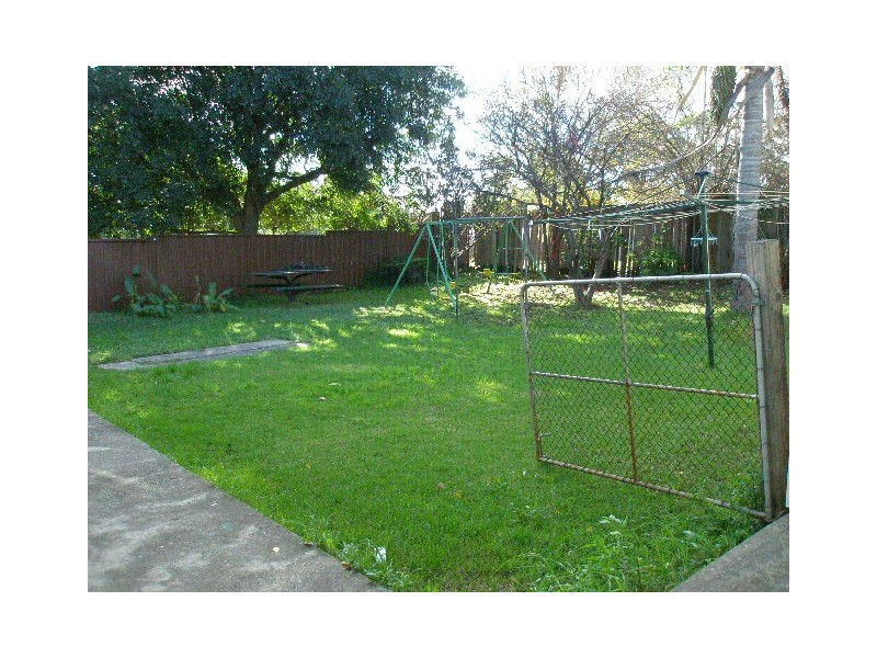 14  Station Street, Regents Park NSW 2143