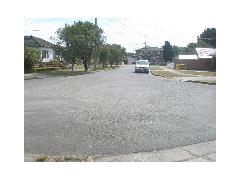 5  Cliffe Street, Regents Park NSW 2143