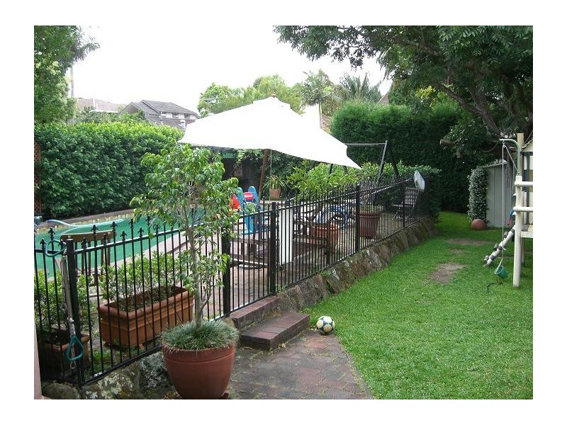 11 Ferncourt Avenue, Roseville NSW 2069