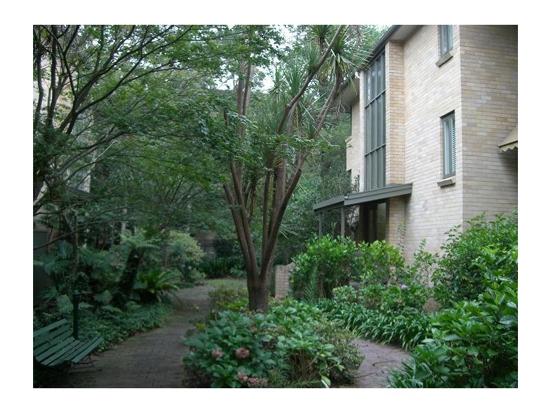 2/177  Pacific Highway, Roseville NSW 2069