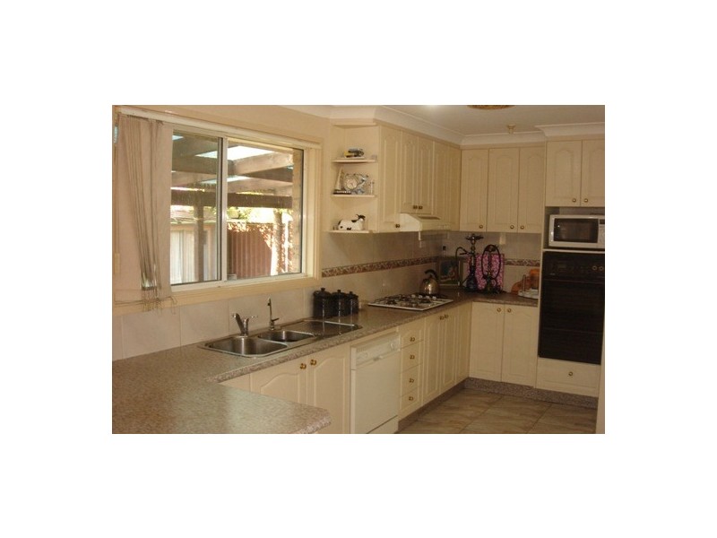 28 Hornet Street, Greenfield Park NSW 2176