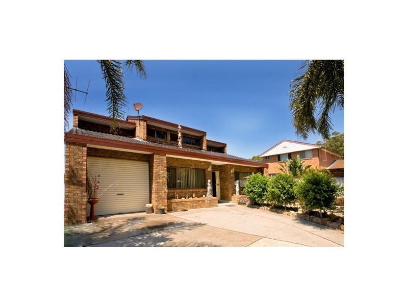 7 Webber Close, Prairiewood NSW 2176