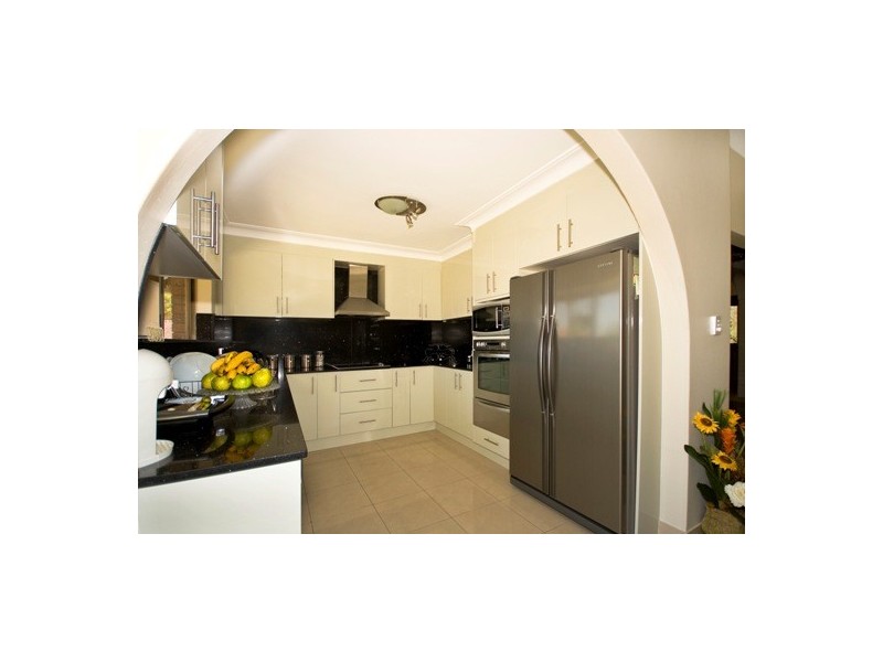 7 Webber Close, Prairiewood NSW 2176