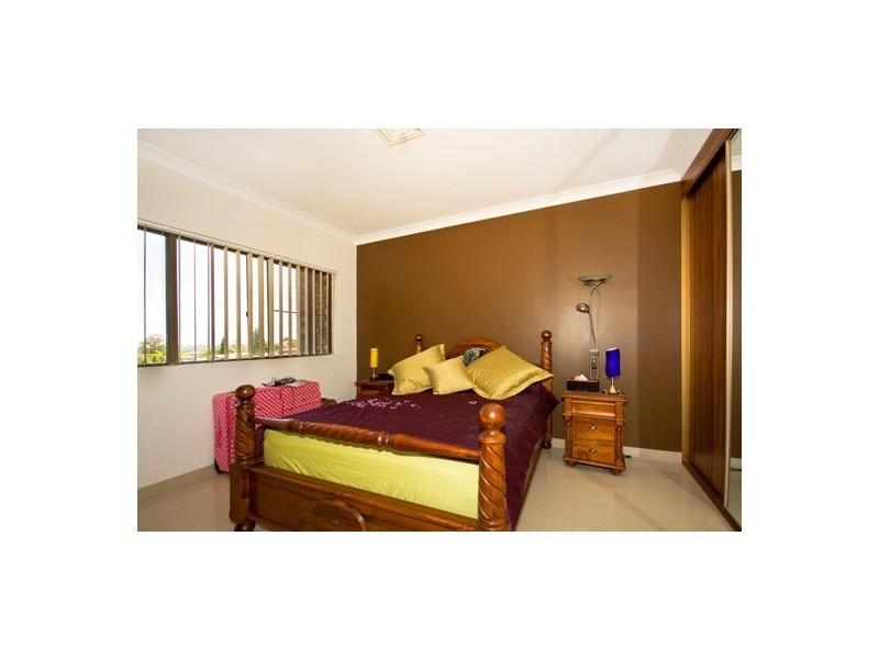 7 Webber Close, Prairiewood NSW 2176